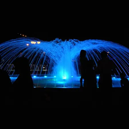 Flat Featuring A Large Sun-filled Terrace Appartement