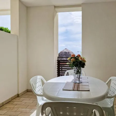Flat Featuring A Large Sun-filled Terrace Bibione