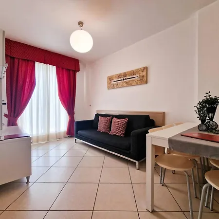 Flat Featuring A Large Sun-filled Terrace Apartamento Bibione