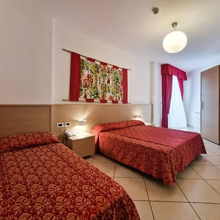 Flat Featuring A Large Sun-filled Terrace Bibione