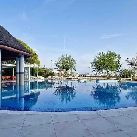Flat Featuring A Large Sun-filled Terrace Bibione
